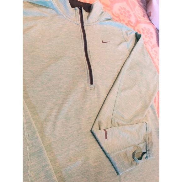 Nike EUC Pro Long Sleeve Top - Picture 2 of 3